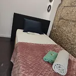 カプセルホテル Casa Augusta Al ブラガ